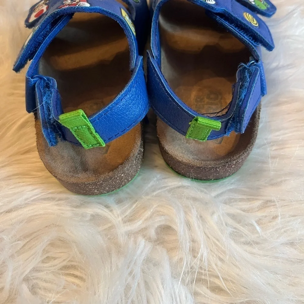Toddler Super Mario Bros Blue Sandals - Hook & Eye Closure - Size 7 - Adorable